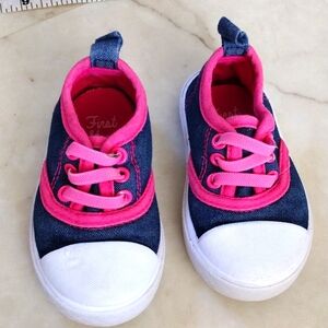 First steps slide on sneaker/ loafers.